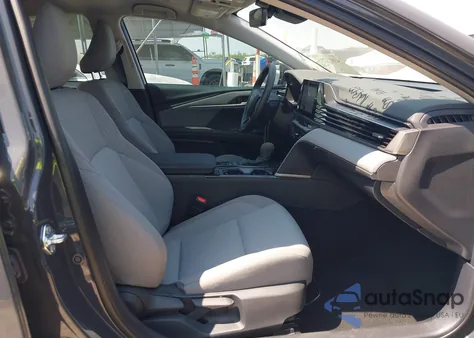 2025 Toyota Camry Le из США, поврежденный, VIN 4T1DAACK2SU147414